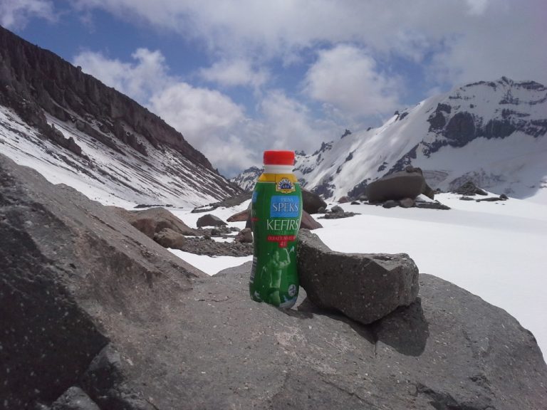 PIENA SPĒKS kefīrs pabijis 4450m virs jūras līmeņa!