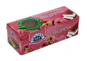 Smiltenes biezpiena torte ar aveņu ievārījumu