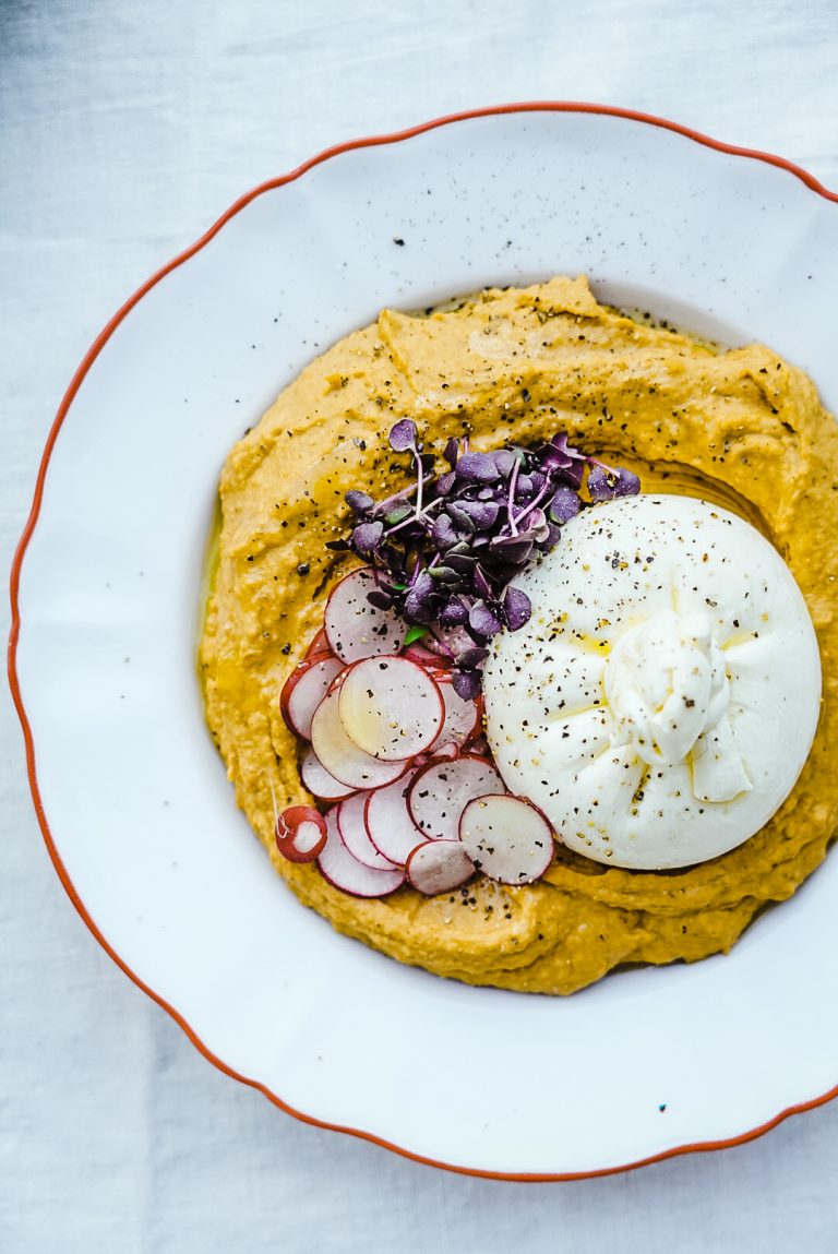 SALDO KARTUPEĻU HUMUSS AR BURRATU