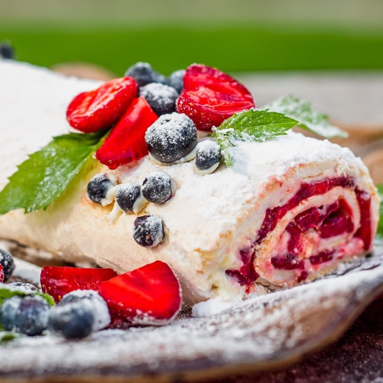 BEZĒ RULETE AR KRĒMSIERU